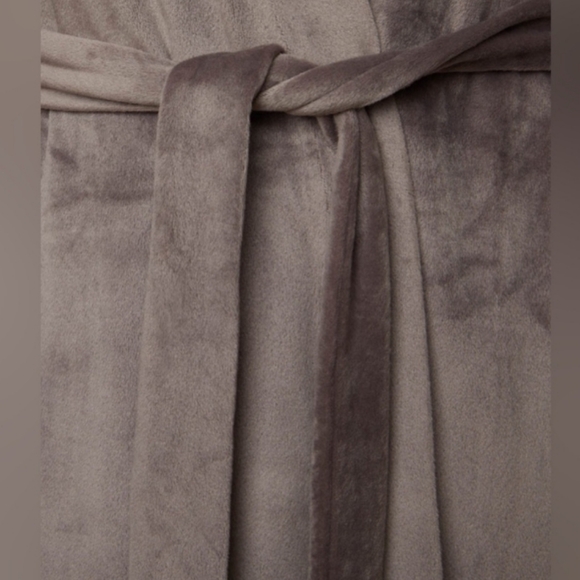 Splendid Velvor Robe NWT - Picture 4 of 4
